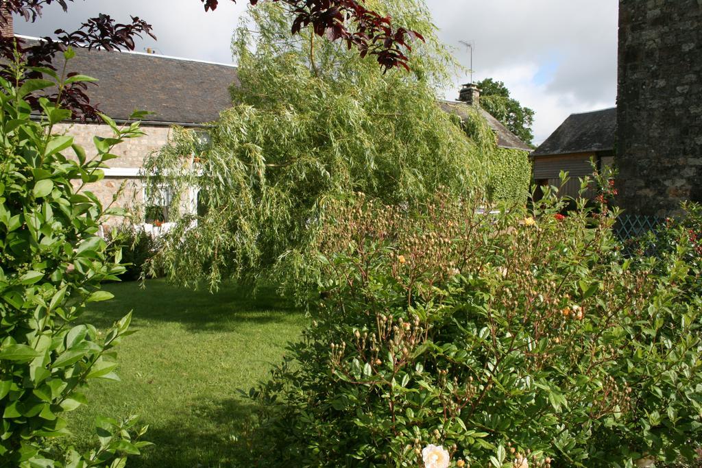 Herbages De Beauvais Orgères-la-Roche Exteriör bild